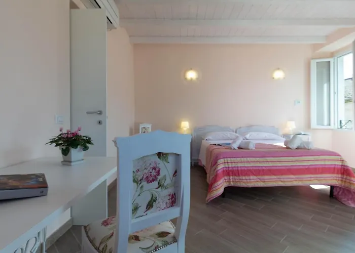 Ξενοδοχείο Mamma Ciccia Mandello del Lario